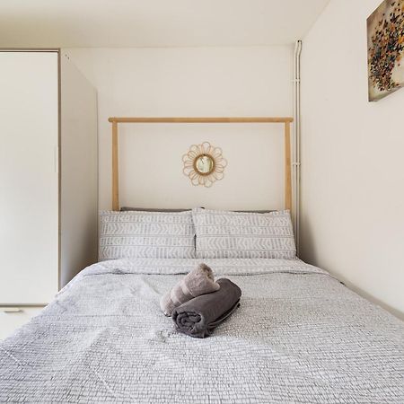 1Bd Apartment Near Olympic Park, East Londra Esterno foto