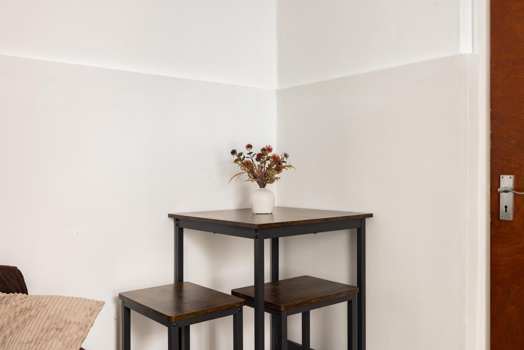 1Bd Apartment Near Olympic Park, East Londra Esterno foto